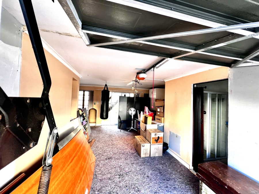 2 Bedroom Property for Sale in Table View Western Cape